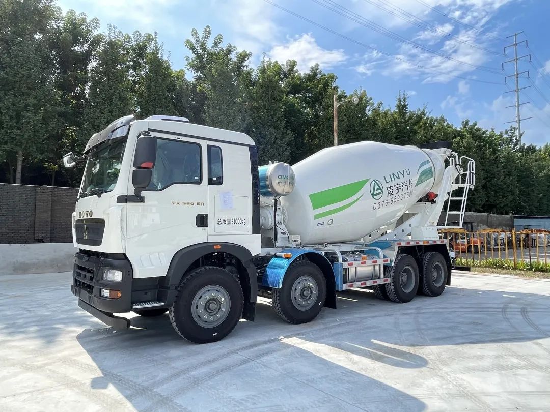 凌宇混動(dòng)攪拌車的特點(diǎn)優(yōu)勢(shì)在于哪些方面？