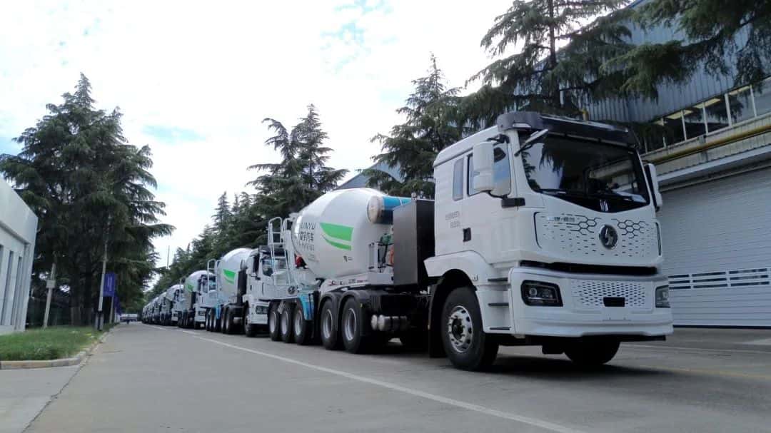 “多拉快跑”利器！中集車輛20臺EV·DTB半掛攪拌車挺進(jìn)大灣區(qū)
