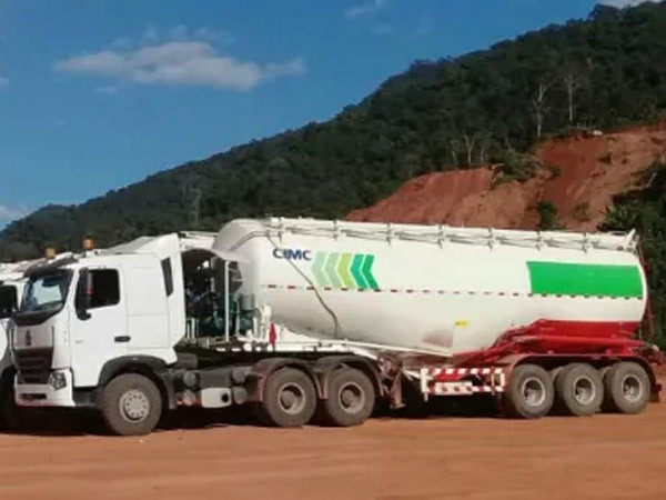 粉粒物料運輸車保養(yǎng)小貼士，為你減少不必要的麻煩和經(jīng)濟損失