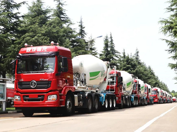 凌宇老客戶試水半掛攪拌車，10臺(tái)批量交付開華東先河！