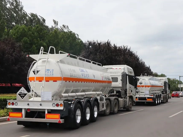 貴州新客戶一次性下單10臺(tái)車，凌宇液罐在業(yè)內(nèi)是真香……