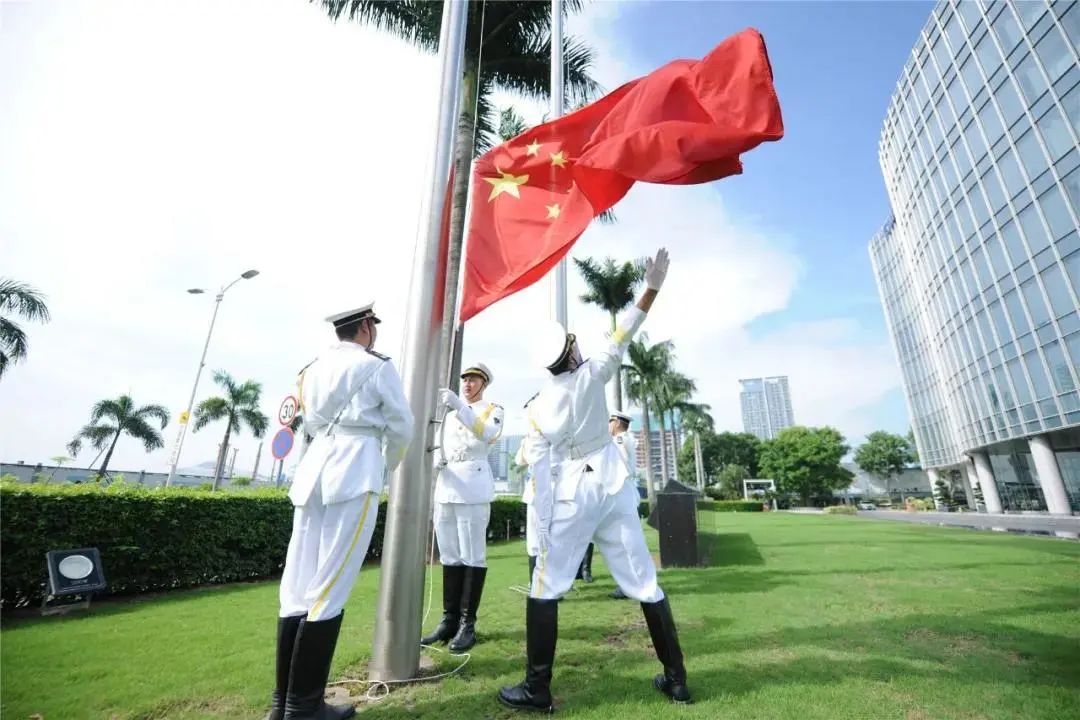 中集慶生，凌宇與兄弟企業(yè)同升一面旗