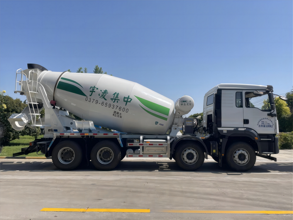 【發(fā)車(chē)新聞】陜汽&凌宇攪拌車(chē)跨越萬(wàn)里，南下交付