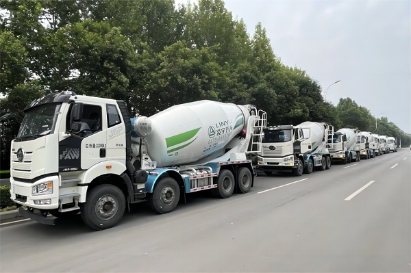 【重卡新聞】11月重卡銷7.3萬輛！意料之中的“拐點(diǎn)”出現(xiàn)！