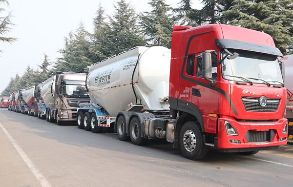 【重卡新聞】10月重卡銷8萬輛！“銀十“旺季收成可觀！