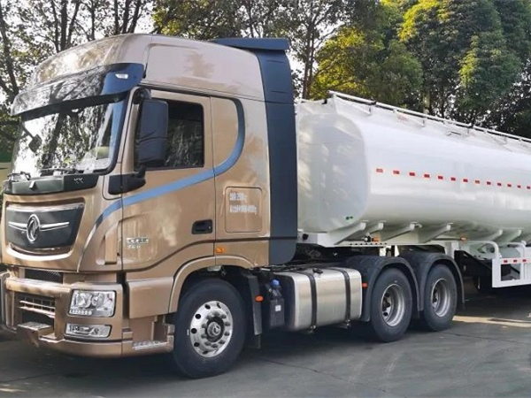 30臺凌宇罐車出口非洲，降本增效看得見！